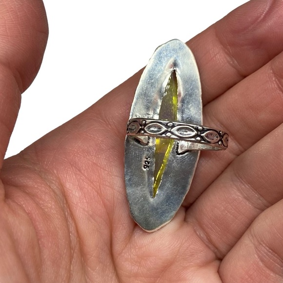 Elegant Silver and Purple Statement Ring - Picture 7 of 9